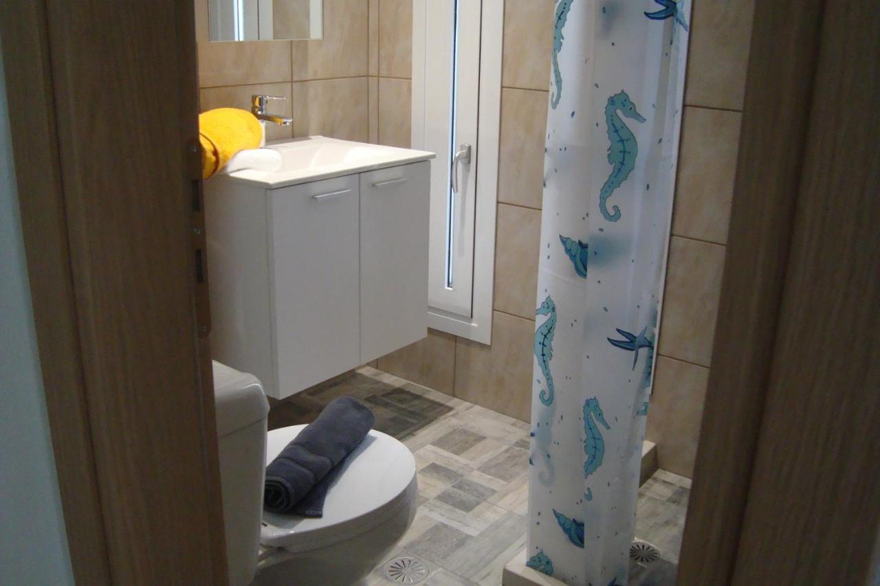 “Theeporto” Maisonette With Pool ゴウヴァイ エクステリア 写真