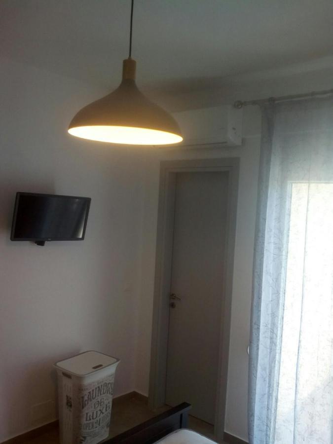 “Theeporto” Maisonette With Pool ゴウヴァイ エクステリア 写真